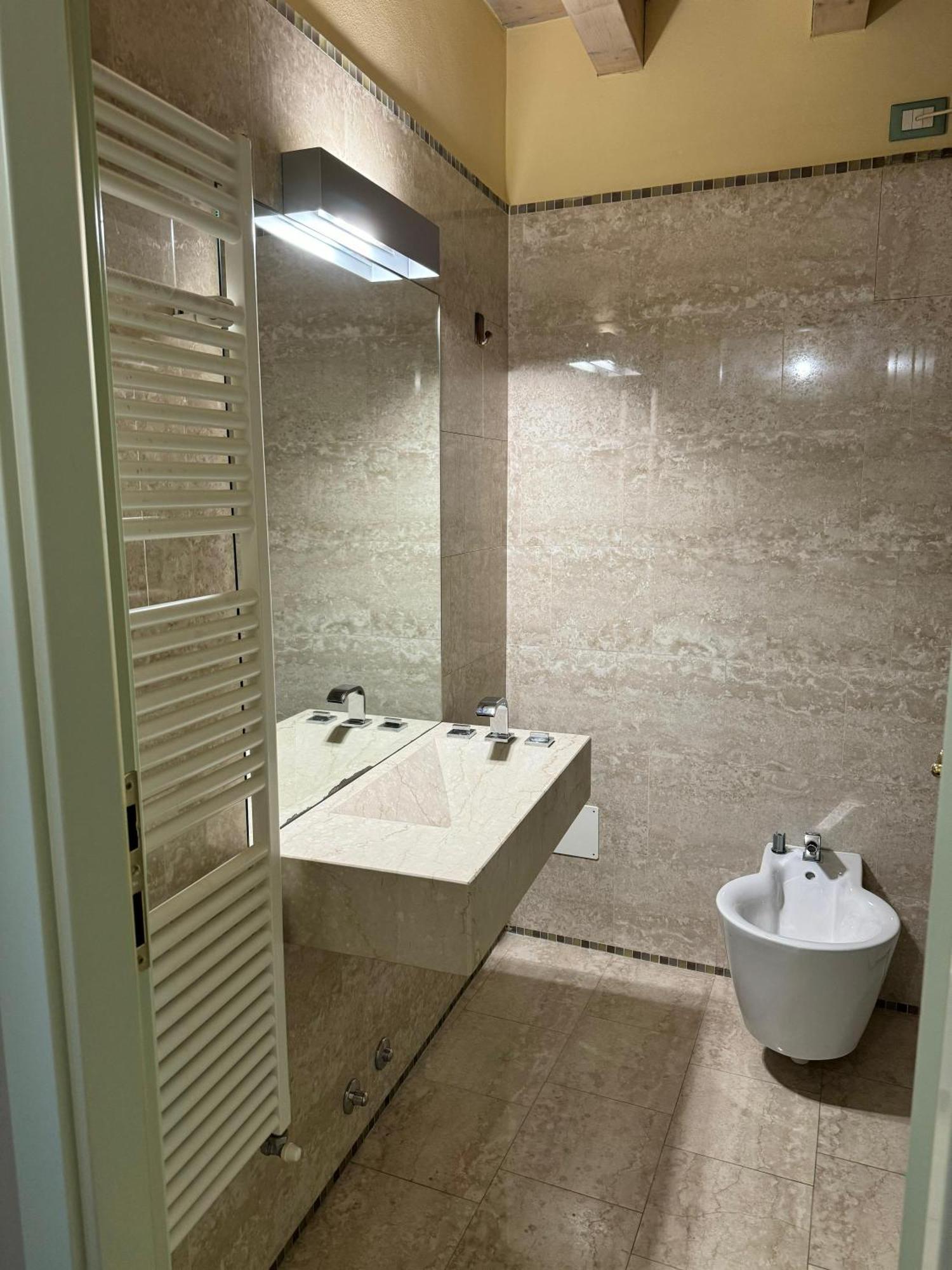 Splendid Apartment Desenzano del Garda Bagian luar foto